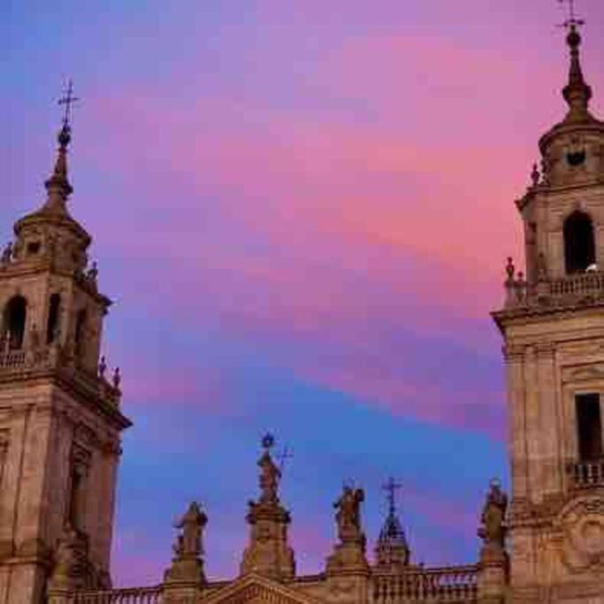 Apartamento Dentro De Muralla Y Parking Gratuito En Pleno Centro Lugo Buitenkant foto