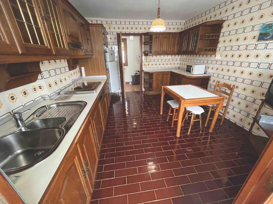 Apartamento Dentro De Muralla Y Parking Gratuito En Pleno Centro Lugo Buitenkant foto